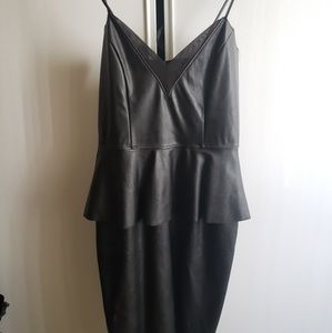 LBD 👗 Sexy pleather 🖤peplum bodycon medium.